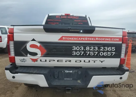 2018 Ford F350 Super Duty z USA, uszkodzony, nr VIN 1FT8W3BT2JEB10112